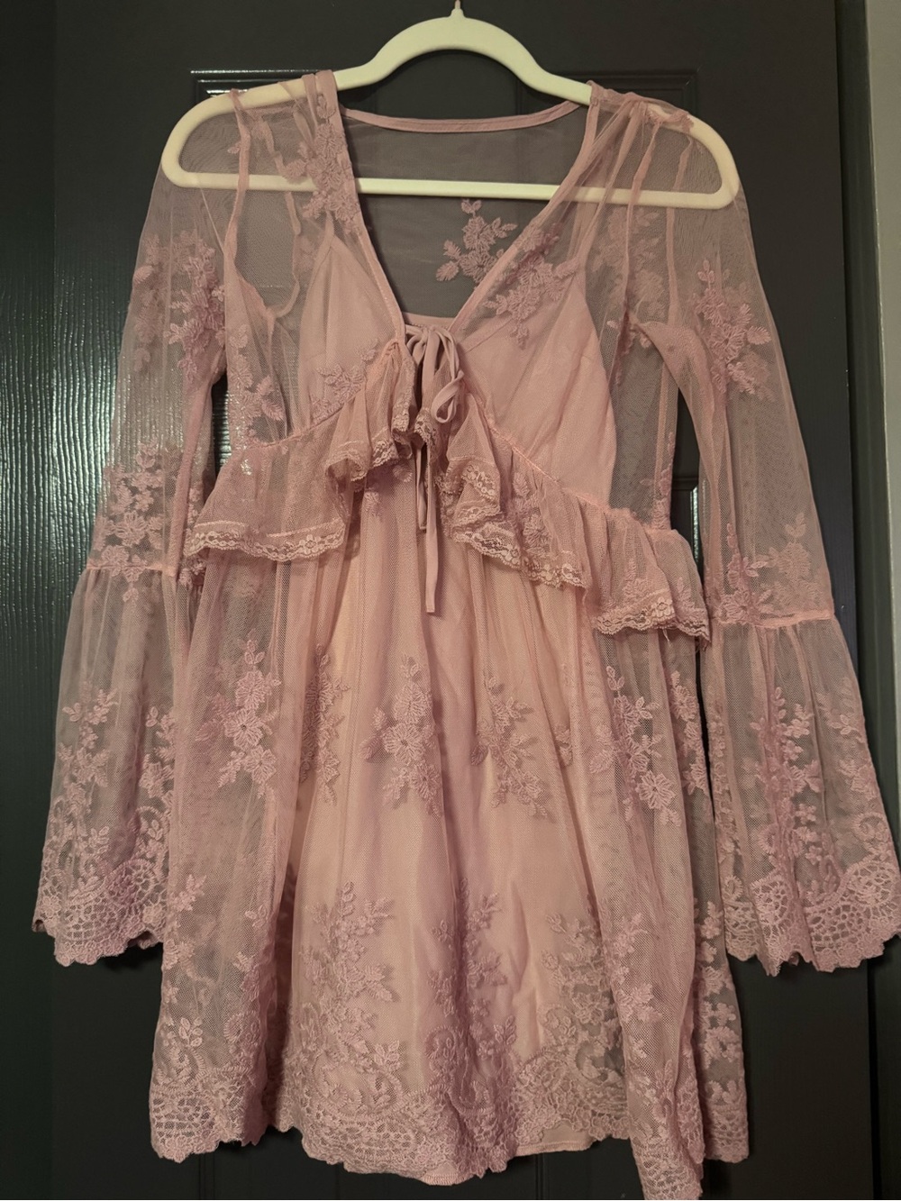 Thirty Thirty Size XS pink lace ruffle v-neck bell sleeve babydoll dress